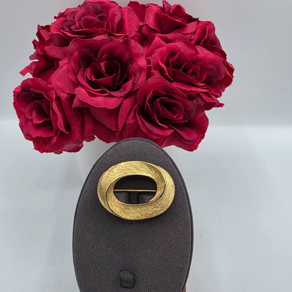 Vintage Napier Gold‎ Tone Oval Brooch Textured Finished Mid Century Modern